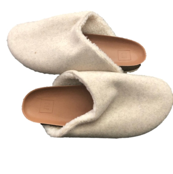 NEW GAP Cozy Clogs, Ivory Frost - Picture 3 of 11